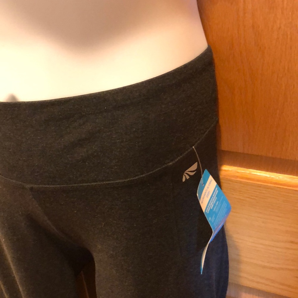 Slimming active pants - Picture 3 of 5